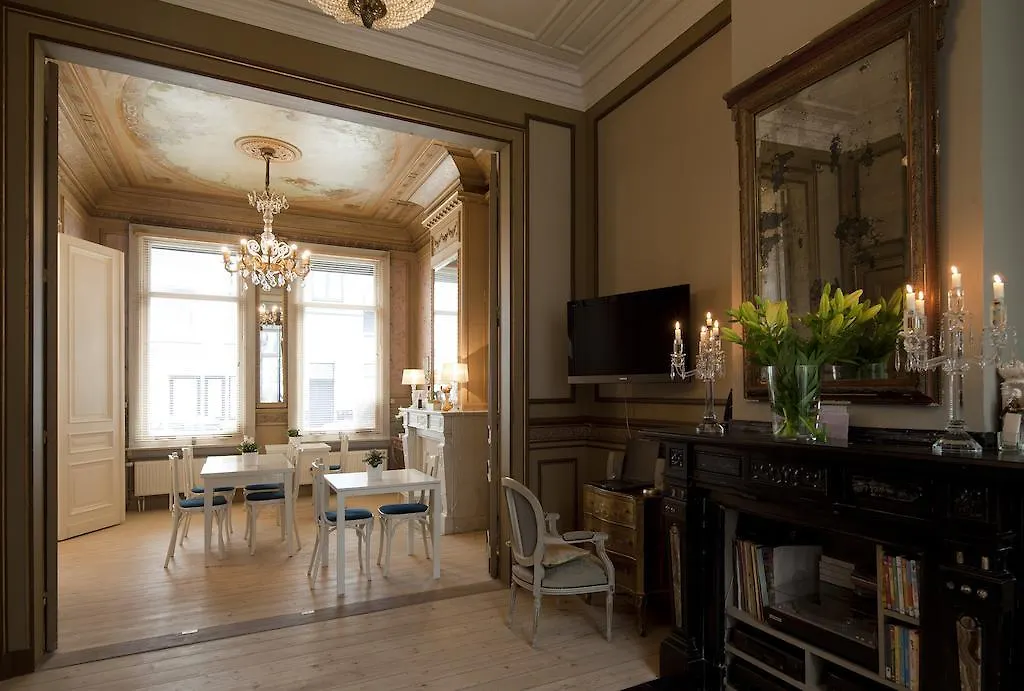 *** Bed & Breakfast Antwerp B&B Belgio