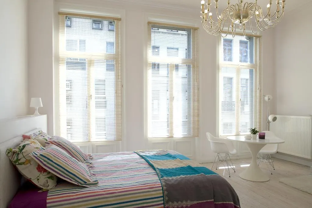 Antwerp B&B Bed & Breakfast